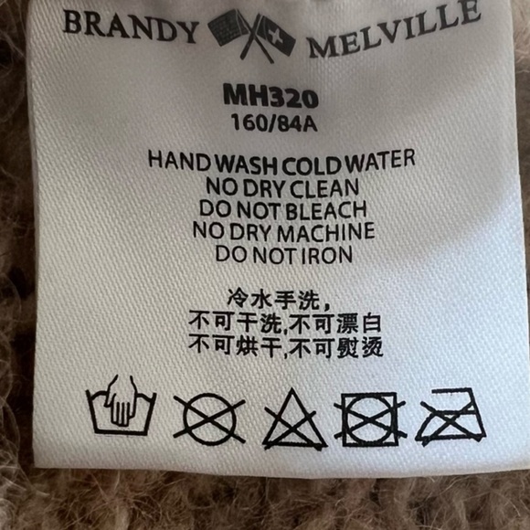 BRANDY MELVILLE WINONA WOOL OVERISZED SWEATER IN ivory neutral cream - Picture 6 of 8